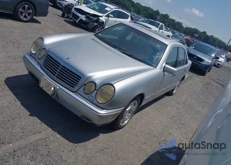 1997 Mercedes-Benz E 420 420 из США, поврежденный, VIN WDBJF72F5VA201857